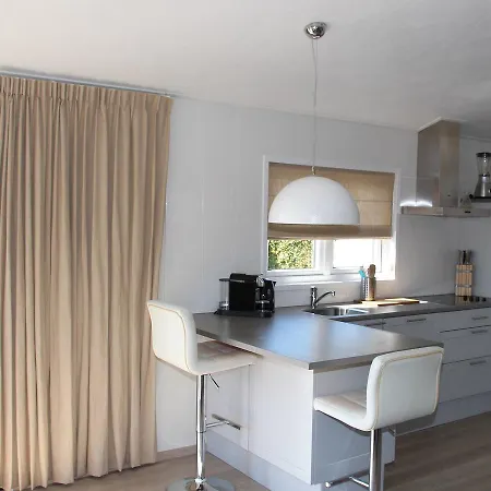 Vakantiehuis Aan De Drecht Chalet Oud-Loosdrecht